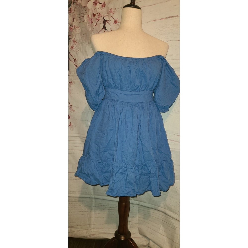 Dress - Picture 2 of 10